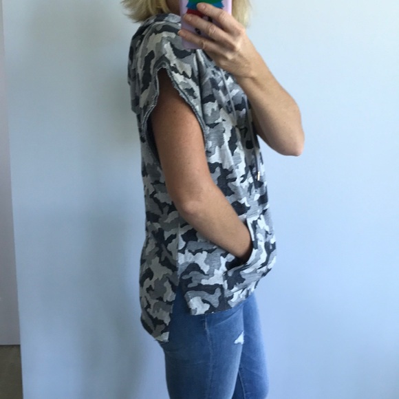 Hooded Camouflage Top - Picture 4 of 8